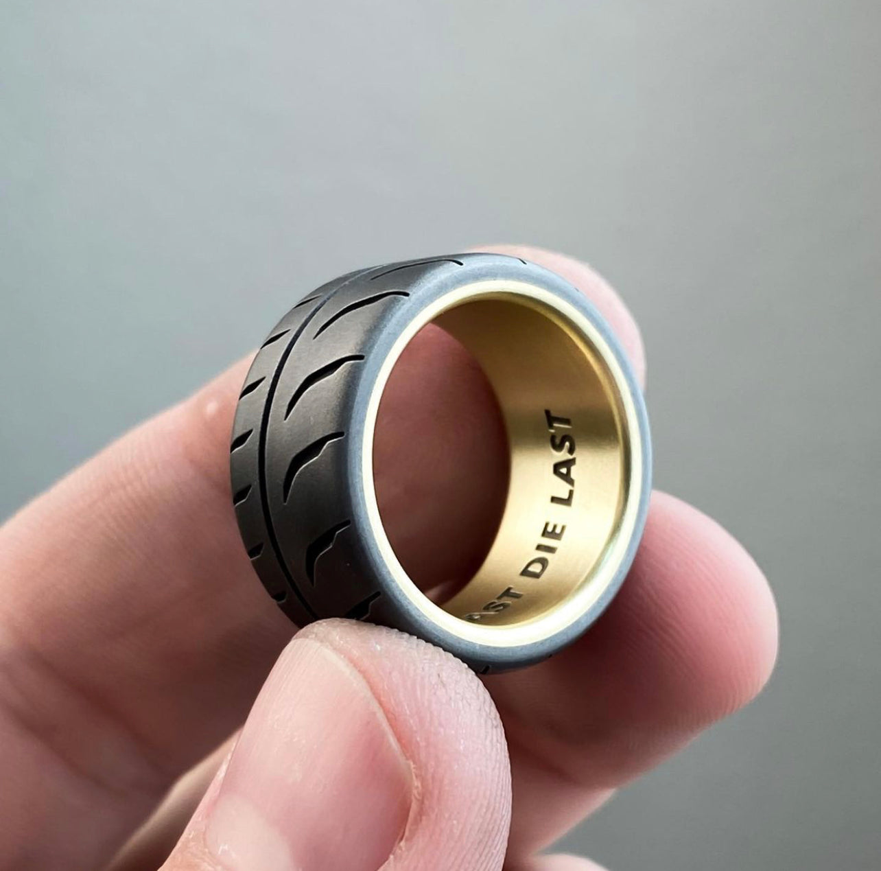 r888r wedding ring.